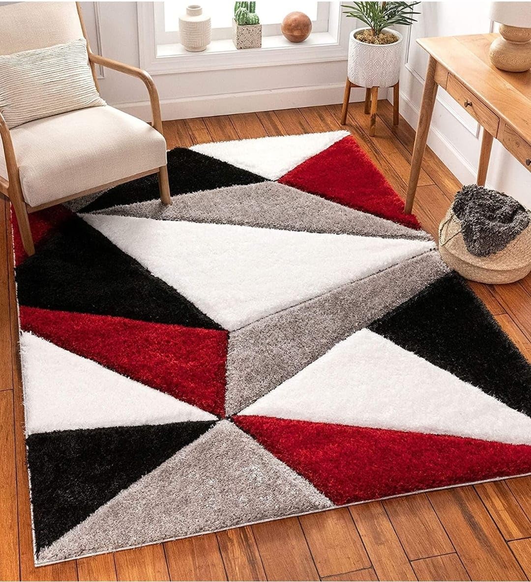 Premium Triangle Shaggy Rug – Soft & Stylish Carpet Design