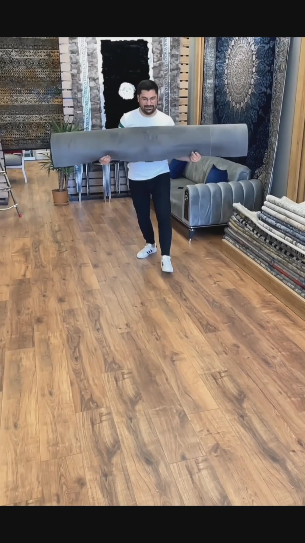 Imperial Greek Black-White-Gold Carpet